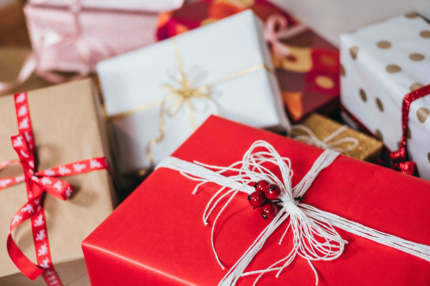 🎁 Secret Santa Christmas Gift Box – Unwrap the Joy of Surprise! 🎄